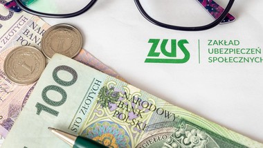 czy opłaca się przejść na emeryturę wcześniej? liczymy stratę na kapitale w zus