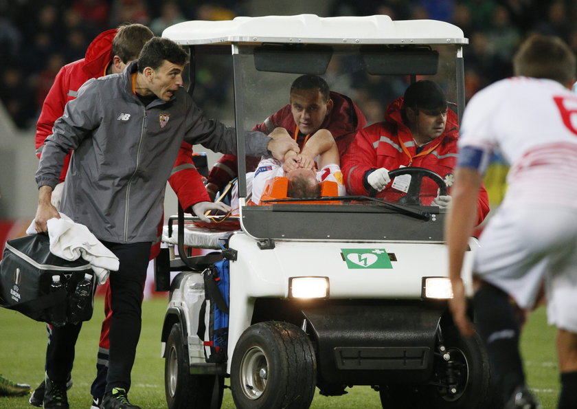Michael Krohn-Dehli doznał strasznej kontuzji w meczu Szachtar-Sevilla