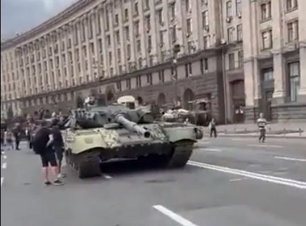 Wystawa zniszczonego rosyjskiego sprzętu wojskowego