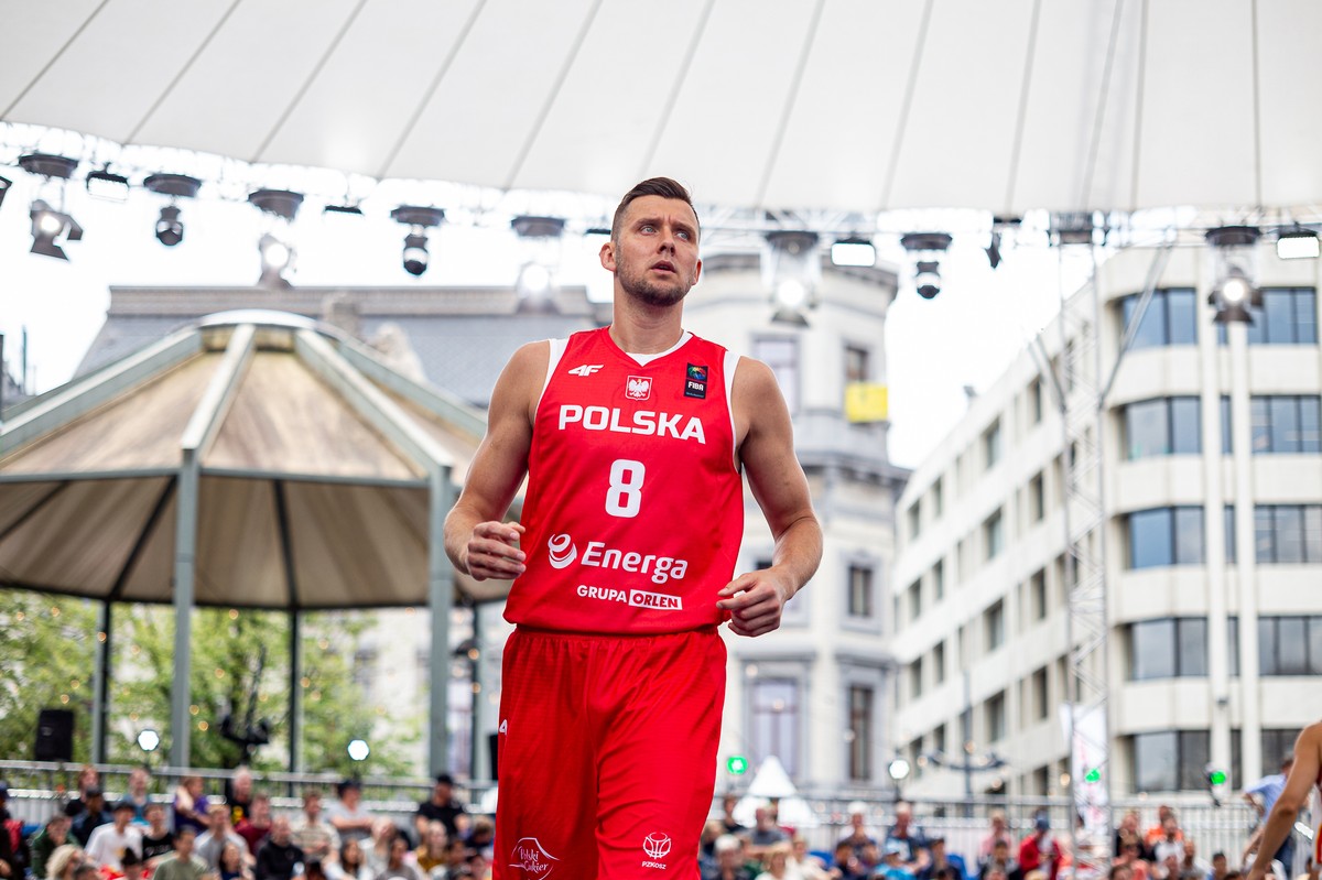 Przemysław Zamojski podczas meczu Polska - Chiny podczas MŚ w koszykówce 3x3 w Antwerpii