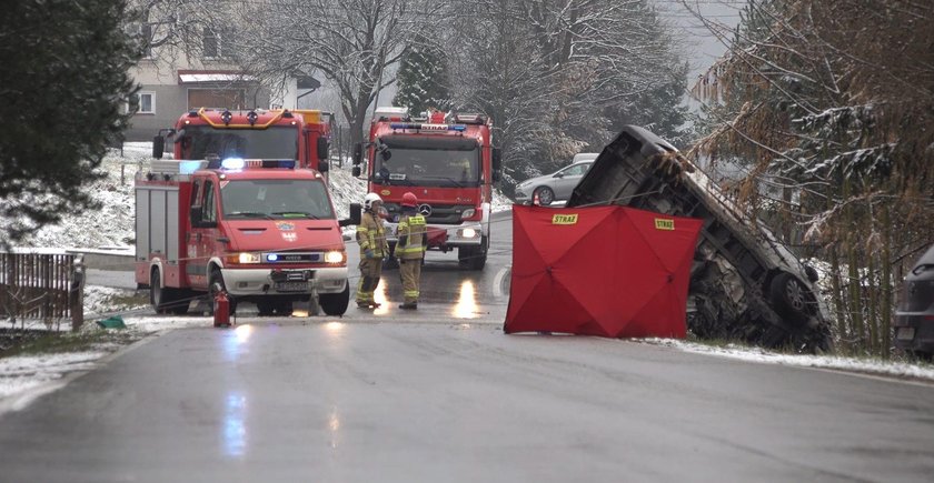 Tragedia na moście. 21-letni kierowca nie żyje