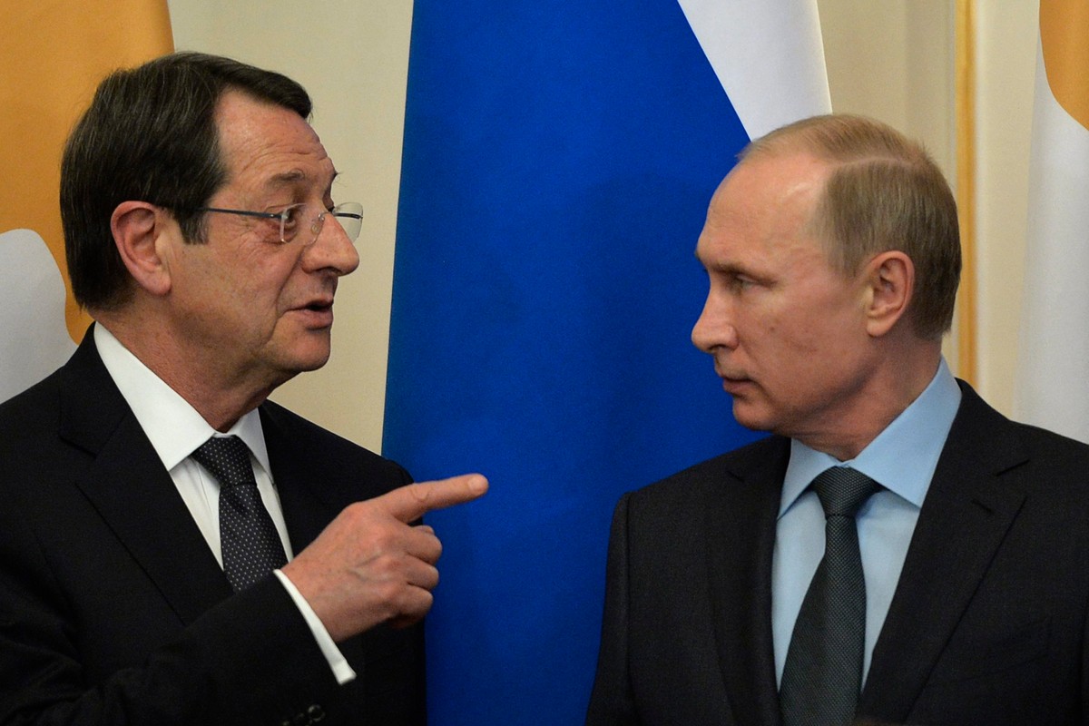 Prezydent Cypru Nicos Anastasiades i prezydent Rosji Władimir Putin