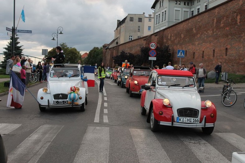 21. Światowy Zlot Miłośników Citroëna 2CV Toruń 2015 