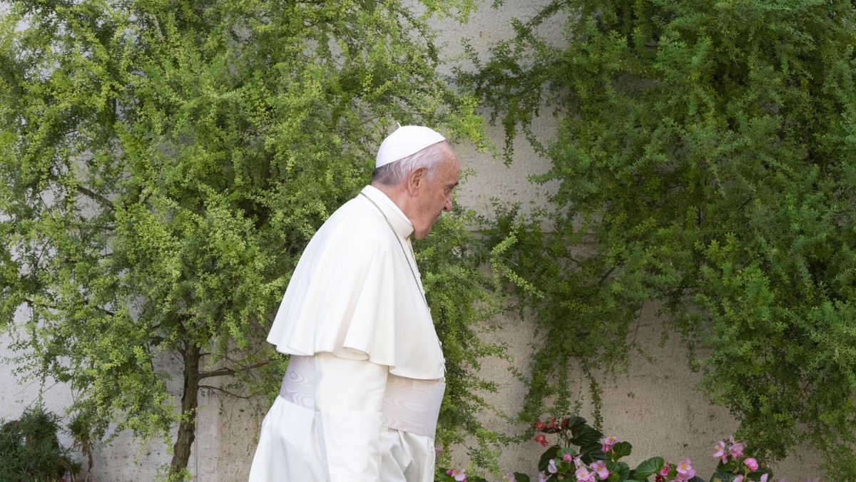 Propozycję omówienia możliwości diakonatu kobiet przedstawiono na trwającym w Watykanie synodzie biskupów na temat Amazonii - podał oficjalny portal Vatican News. Trwa też debata nad kwestią święceń żonatych mężczyzn, by uporać się z brakiem księży.