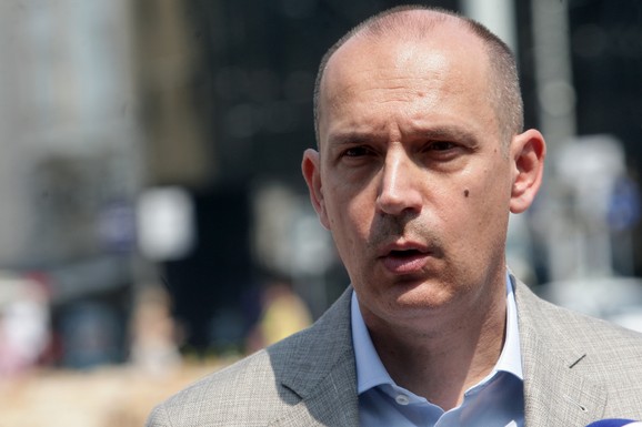 "POLITIČKA KAMPANJA" Ministar Lončar o odluci Prištine da se direktorima srpskih institucija na KiM odredi pritvor: "Oni su ugledni i časni lekari, a sada su žrtve montiranog procesa"