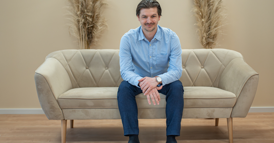 „Egy elhunyt fiú mondta az édesapjának, hogy üzenni fog neki” – Zsóri Péter látóval beszélgettünk