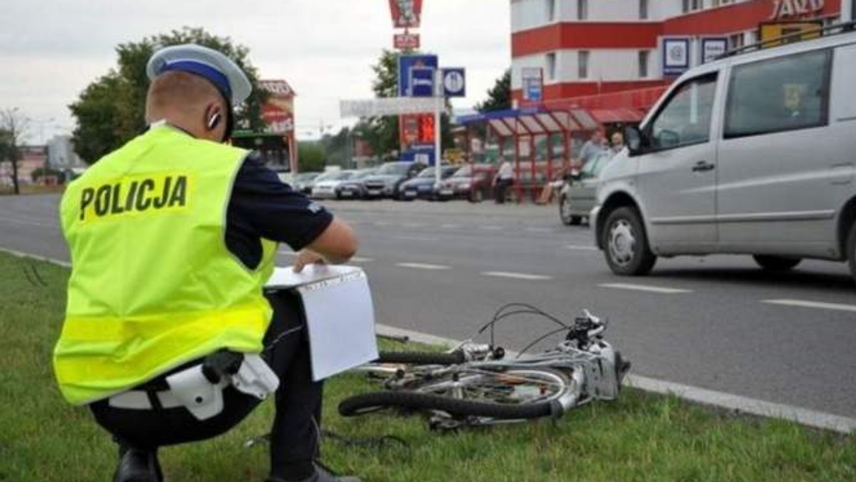 "Kurier Poranny": Choć dwa kółka powinny łączyć mieszkańców naszego miasta, coraz częściej są powodem konfliktów. Rowerzyści walczą z kierowcami oraz pieszymi o miejsce w przestrzeni miejskiej.