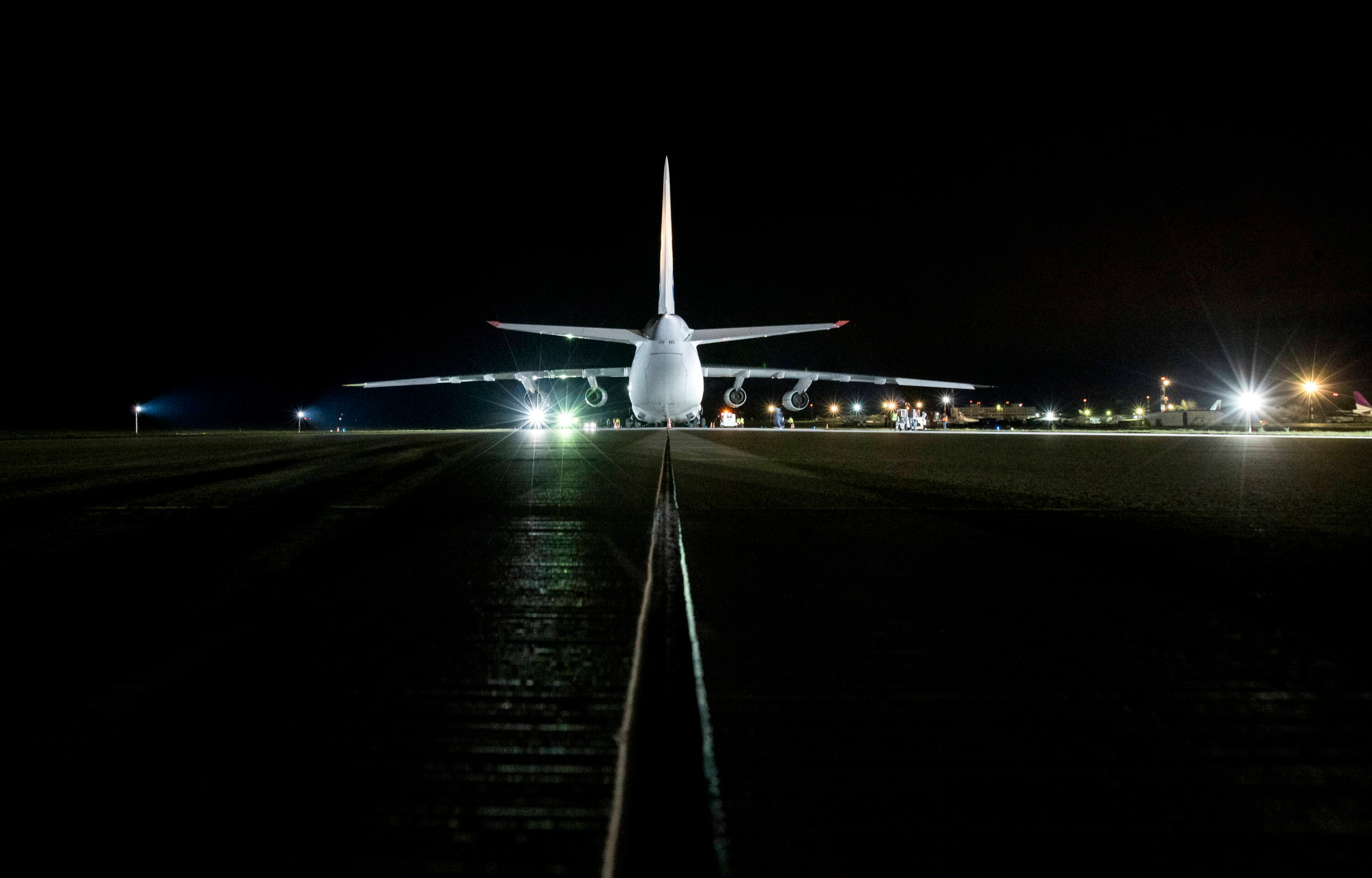 Rosja przerzuca setki ton broni do Iranu - systemy S-400 i myśliwce Su-35