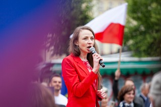 Kontrola poselska programu szczepień. 'Decyzje na gębę', 'w KPRM jest pustka', 'nie ma odpowiedzialnych'