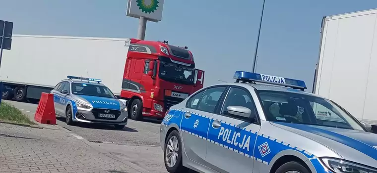 Grupa Speed "wypowiedziała wojnę" TIR-om na autostradzie A2. Użyła dronów