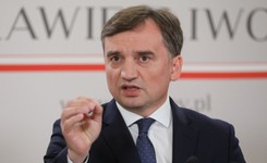 Ziobro przeprosi Frasyniuka? 'Kto się przezywa, ten się tak nazywa'