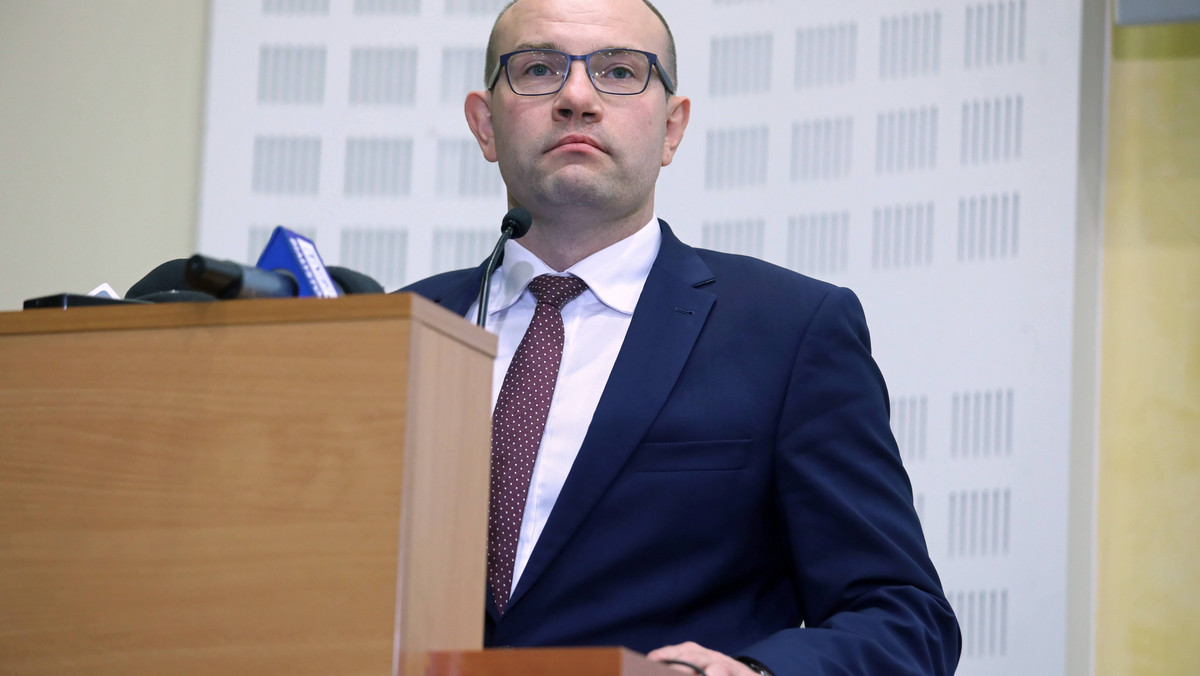 Marszałek województwa podlaskiego Artur Kosicki (PiS) poinformował dzisiaj na konferencji prasowej w Białymstoku, że wycofuje złożoną dwa dni wcześniej rezygnację ze stanowiska.