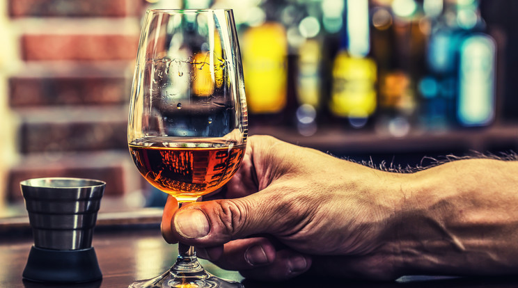 Jobban jár, ha hétköznap vásárol alkoholt/Fotó:Shutterstock