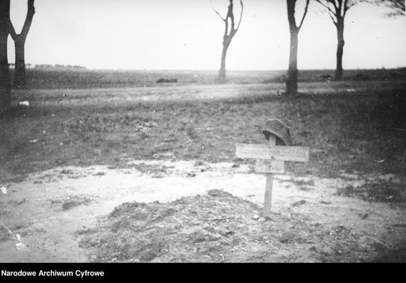 Reprodukcje fotografii z walk o Westerplatte 