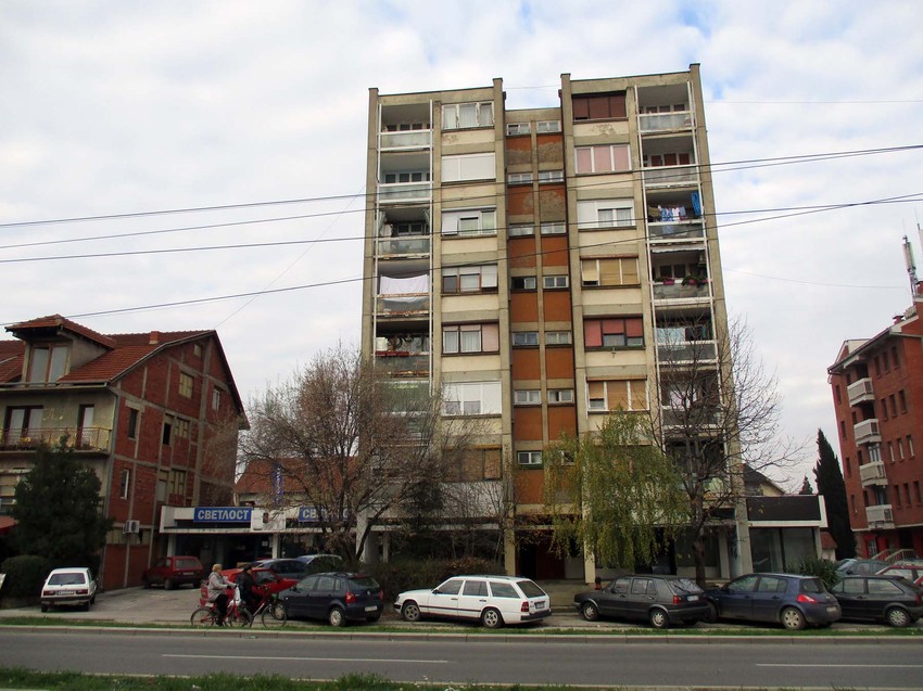 Zgrada u kojoj se desilo razbojništvo