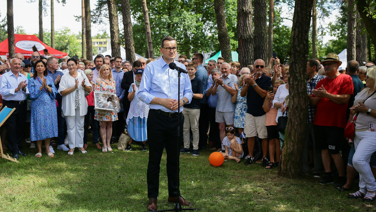 Kosztowne pikniki PiS. Ogromne kwoty na gadżety takie jak balony czy misie