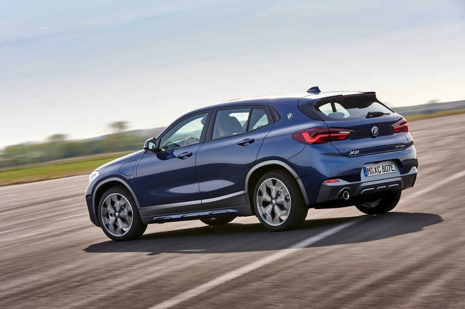 BMW X2