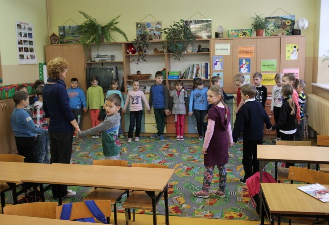 Dzieci z Donbasu idą do szkoły