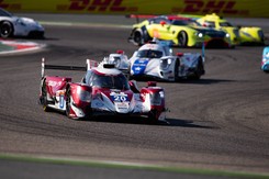 Robert Kubica ósmy w ośmiogodzinnym wyścigu w Bahrajnie