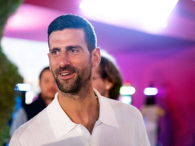 Novak Đoković na novoj slici kao Lepa Lukić, Srbi se presamtili od smeha