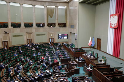 Ustawa okołobudżetowa na 2021 r. Sejm odrzucił wszystkie senackie poprawki