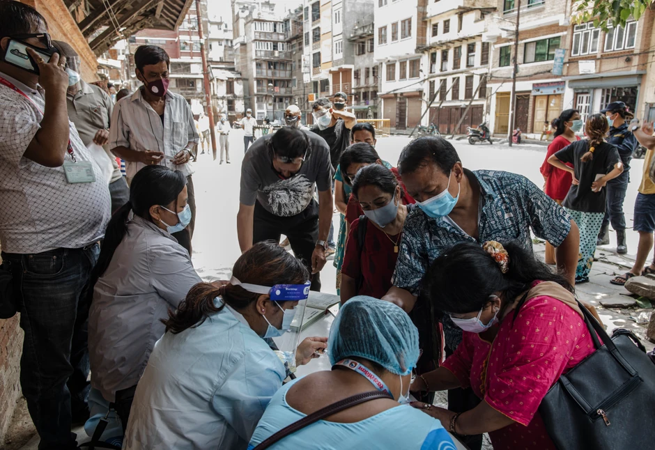 Vakcinisanje "sinofarmom" u Katmanduu, Nepal