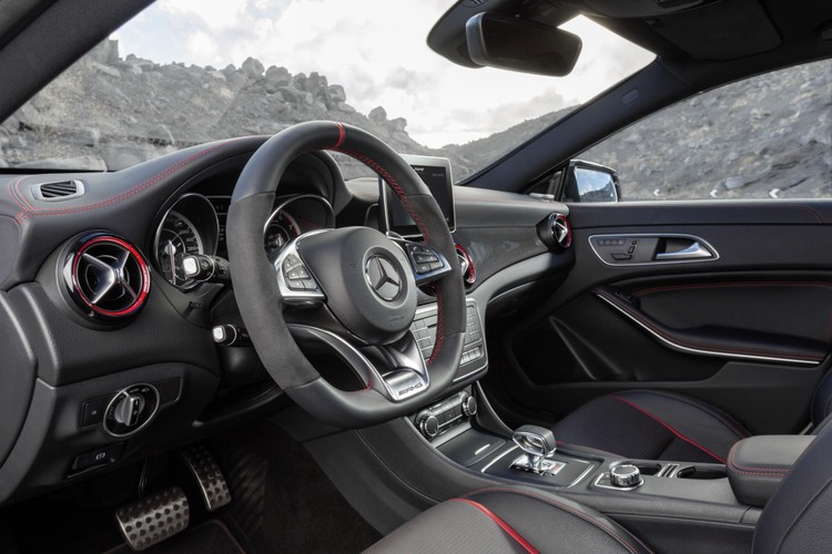 Mercedes CLA 45 AMG Shooting Brake