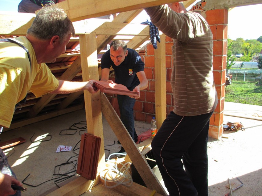 Porodica Šuša uz pomoć GO "Čukarica" dobila krov