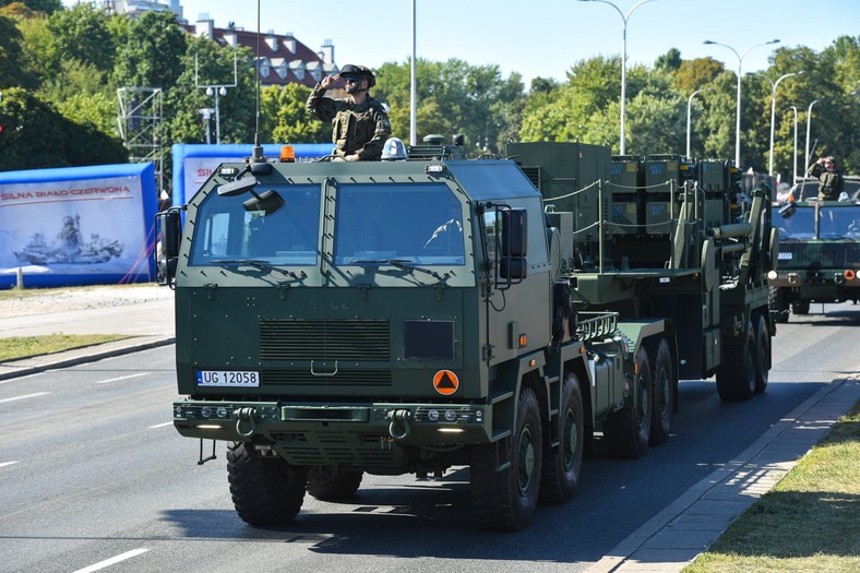 Warszawa, 15.08.2023. System Patriot na defiladzie 