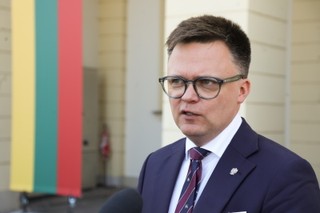 Hołownia: Jeśli rząd mówi, że potrzebuje strefy buforowej, to ja mu ufam