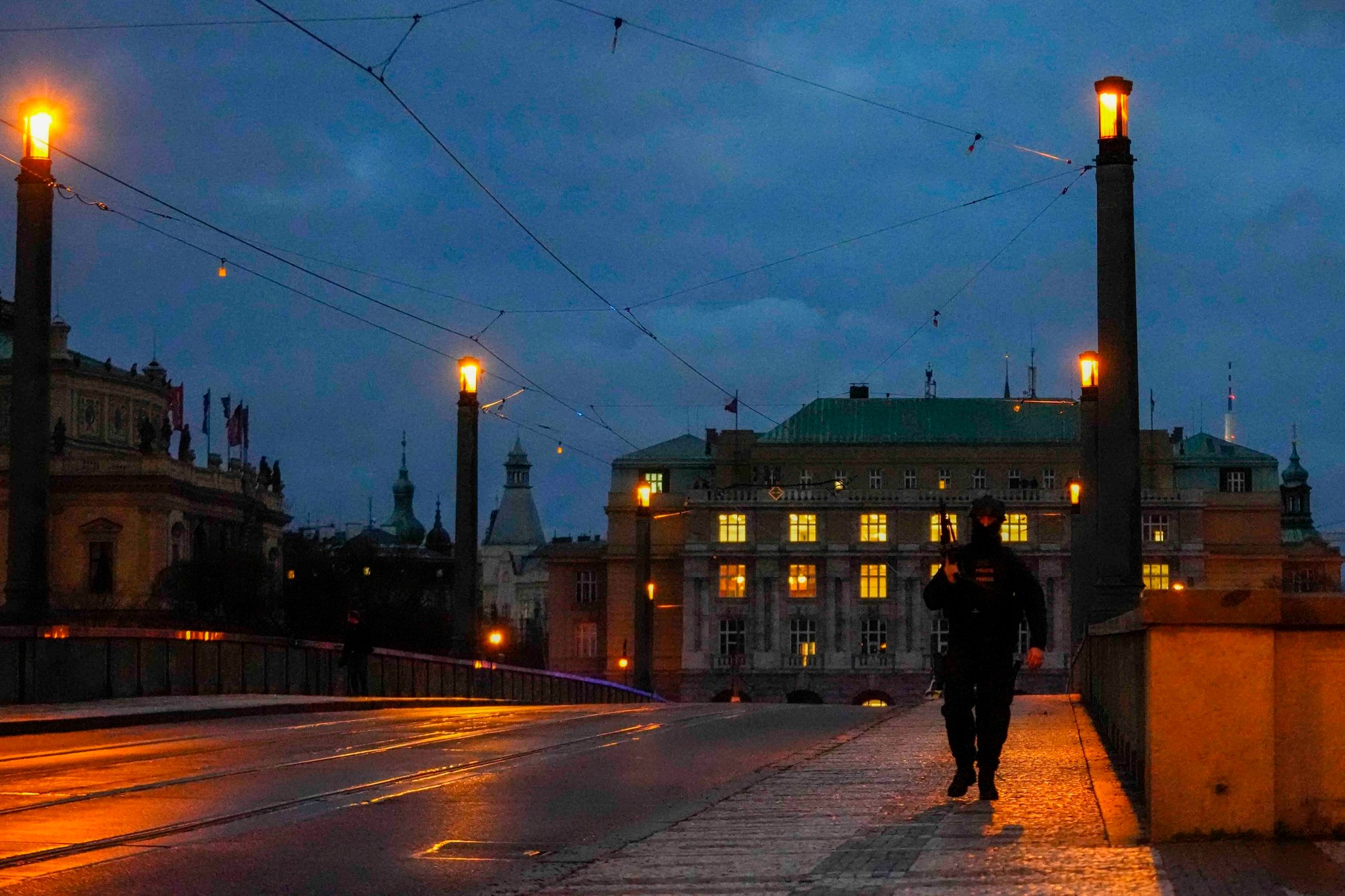 Českom otriasla streľba na univerzite v Prahe.