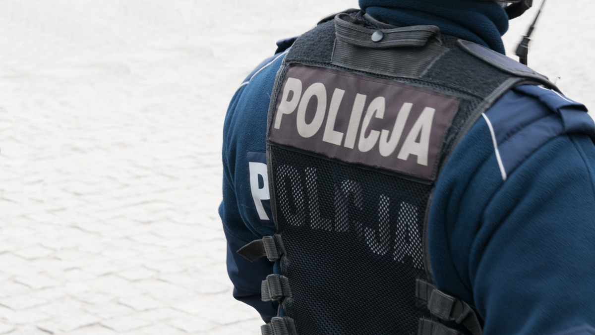 Zajścia w Głogowie. Stanowisko policji: zgodne z procedurami użycie pałki służbowej