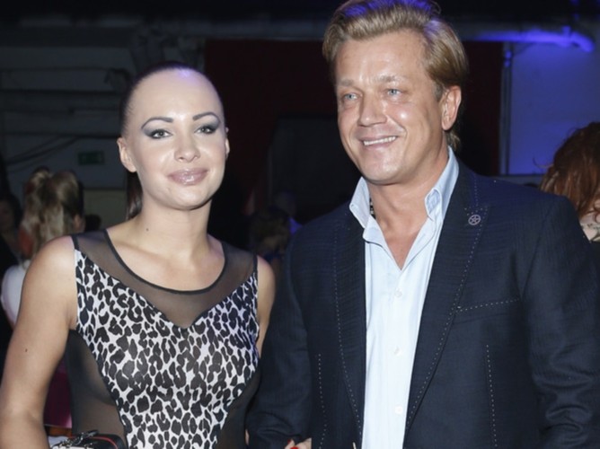 Jarosław Jakimowicz z partnerką