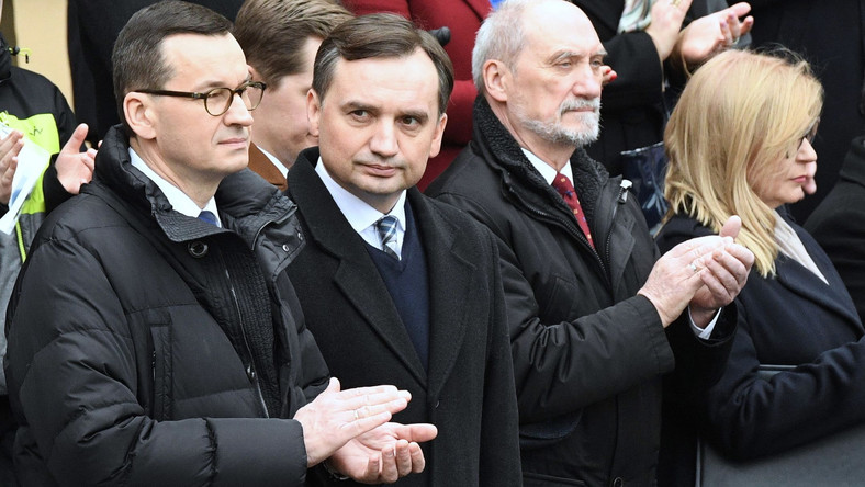 Premier Mateusz Morawiecki i minister sprawiedliwości Zbigniew Ziobro