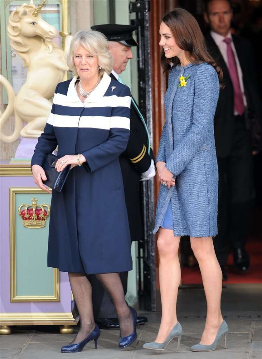 Kate, Camilla, Elżbieta II Fortnum And Mason