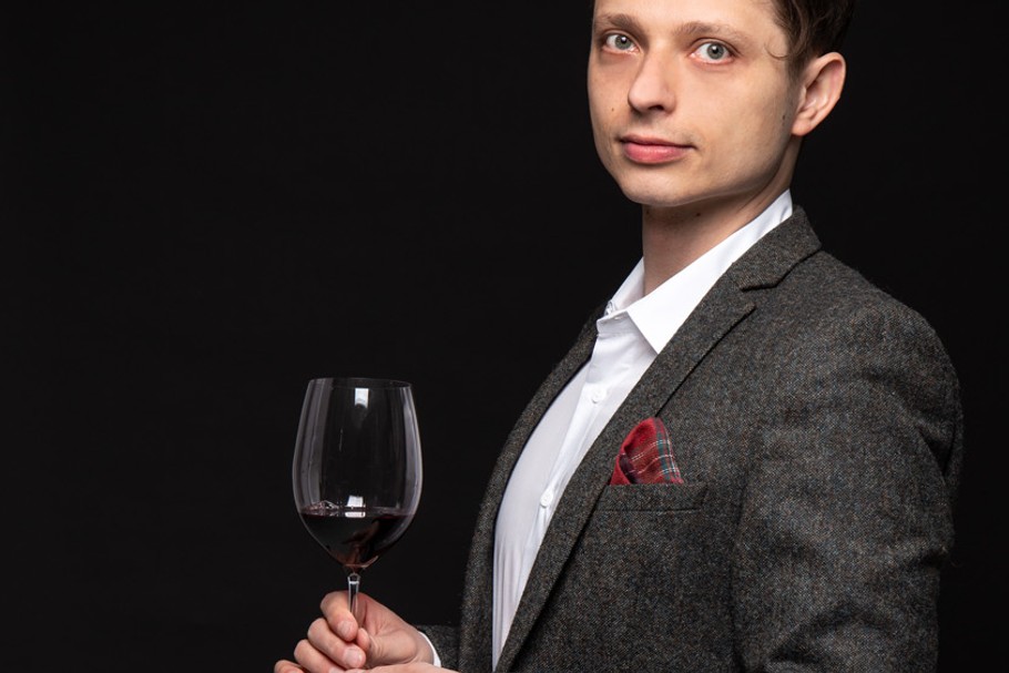 Dawid Kulkiewicz, koordynator projektu Fine Wine w DESA Unicum