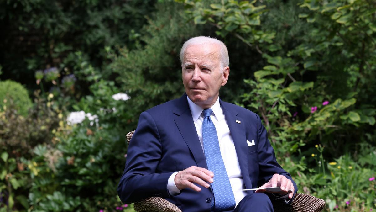 Prezydent USA Biden zakończył krótką wizytę w Londynie i odleciał do Wilna