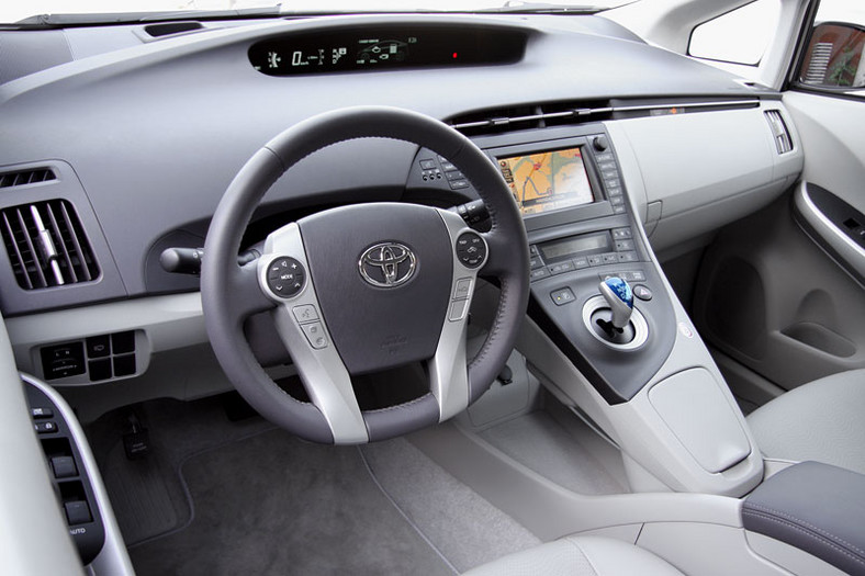 Japan Car of the Year 2009-2010 dla Toyoty Prius