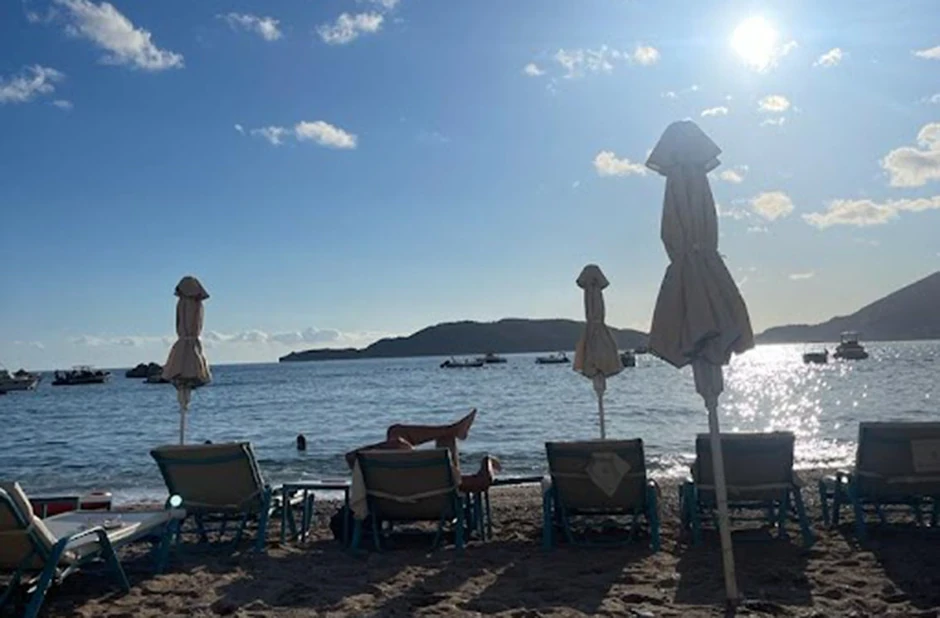 Na plaži Pržno bilo je sunčano i vedro