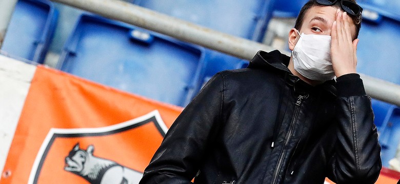 Z powodu koronawirusa we Włoszech chcą rozgrywać mecze przy pustych trybunach