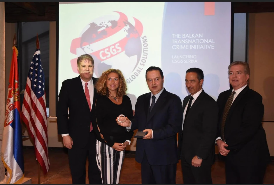 Olga Ravasi sa srpskim diplomatskim timom