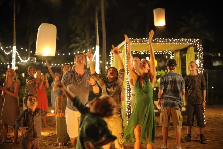 Ewan McGregor, Naomi Watts, Tom Holland, Samuel Joslin i Oaklee Pendergast