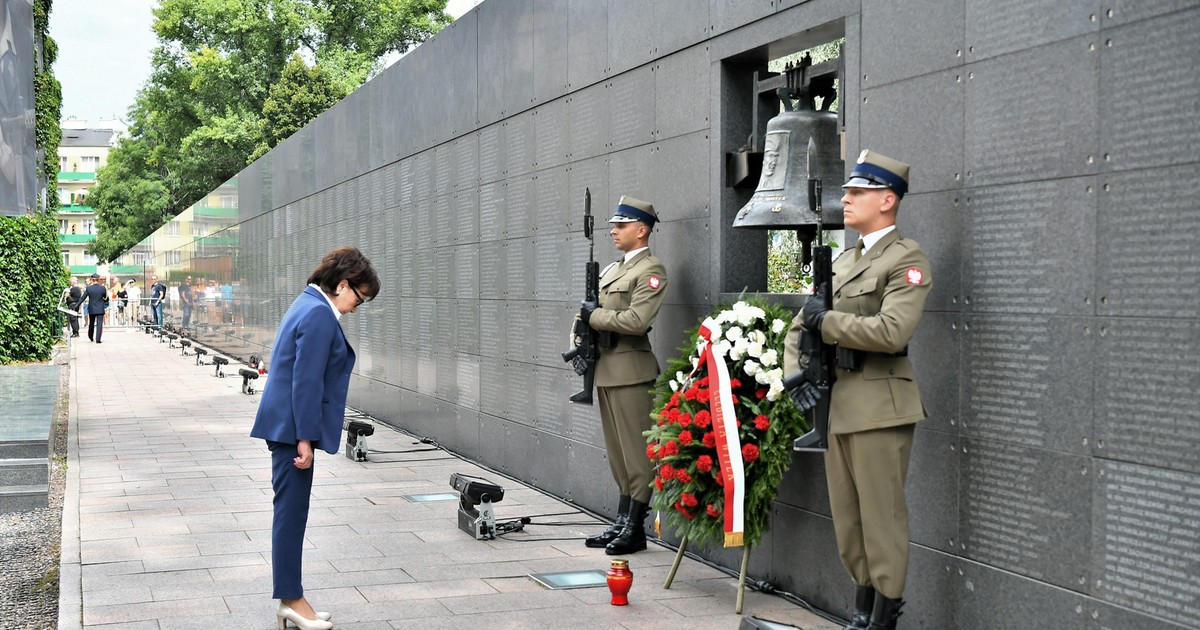 Warszawa. Obchody 77. rocznicy wybuchu Powstania ...