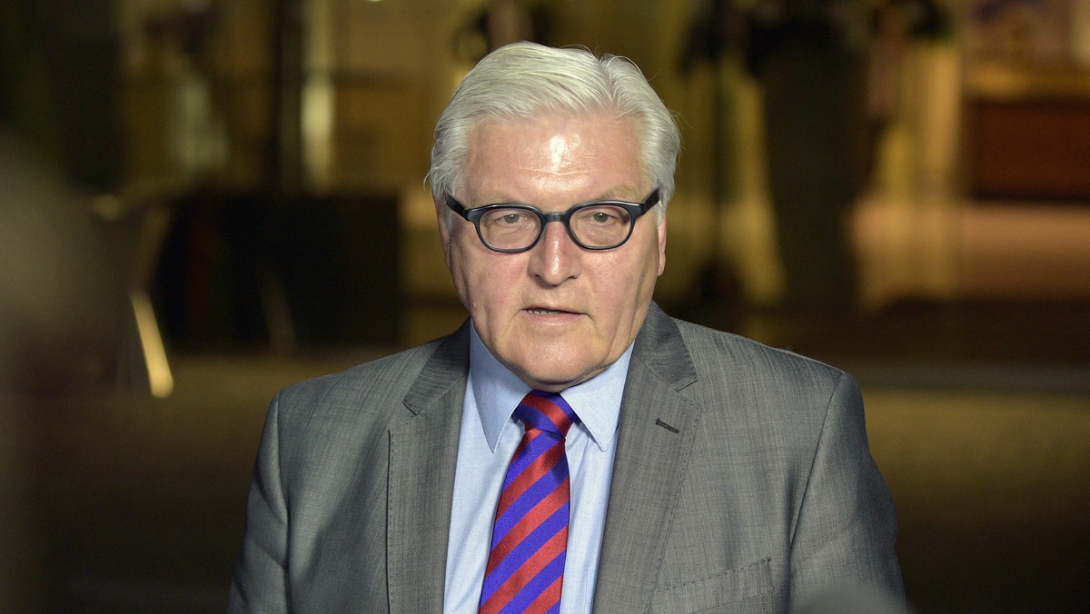 Minister spraw zagranicznych Niemiec Frank-Walter Steinmeier powiedział, że Iran będzie musiał odbudować zaufanie Zachodu i przekonać mocarstwa, że podejmuje kroki, aby realizować ustalenia porozumienia atomowego.