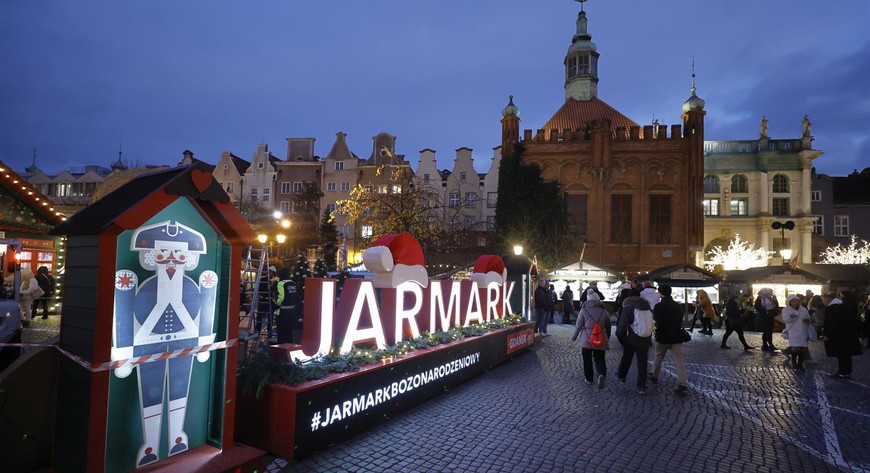 Jarmark Bożonarodzeniowy zacznie działać 22 listopada. Jego uroczyste otwarcie zaplanowano dzień później, 23 listopada o godz. 16.00, kiedy zacznie się jarmarkowa parada.