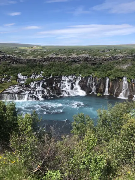 Islandia, wodospady Hraunfossar