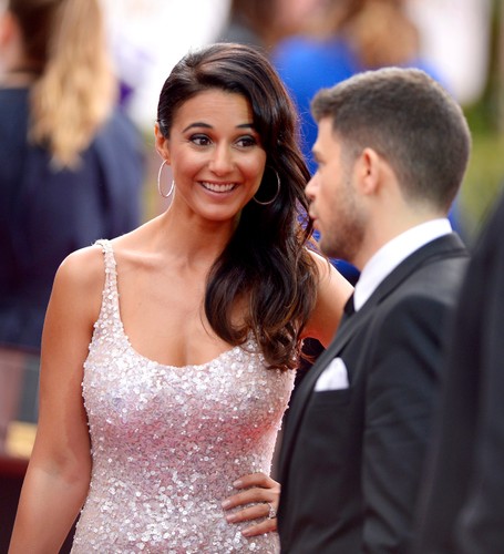 Złote Globy 2015 zza kulis: Emmanuelle Chriqui i Jerry Ferrara