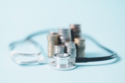 Ile zarabiają lekarze? Niektórzy nawet ponad 100 tys. zł miesięcznie [STAWKI]