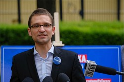 Polityk Konfederacji mówi o setkach przypadków zmiany płci dzieci "po pigułkach". Nie zna żadnego