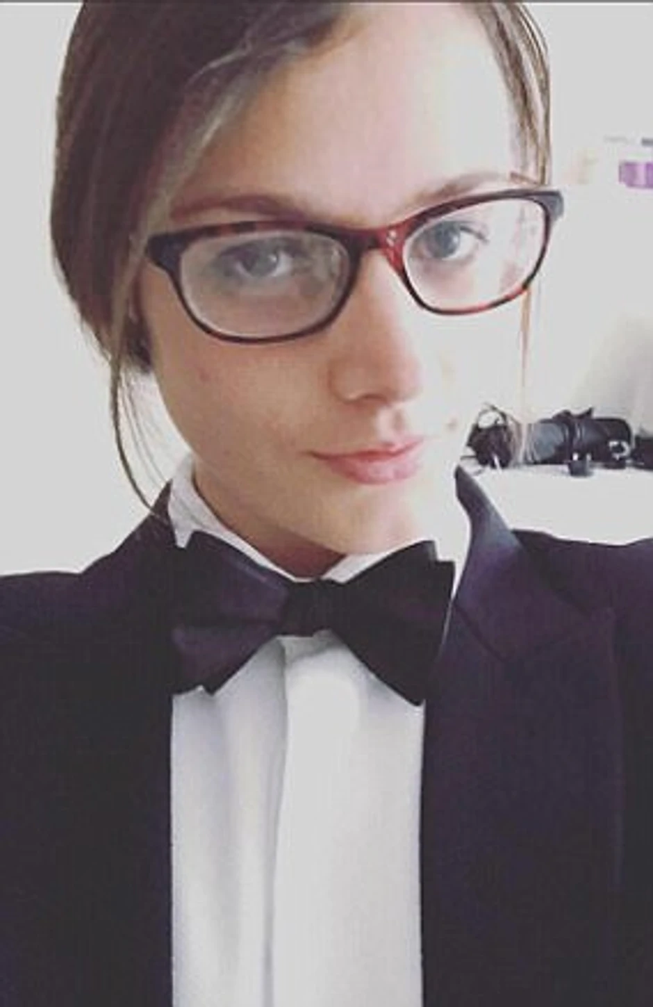 Rebeka Edvards, jedna od oficirki umešanih u skandal